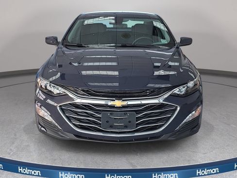 Used 2025 Chevrolet Malibu LT FWD image 2