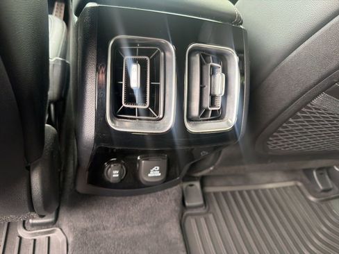 Used 2024 Kia Sorento SX Prestige AWD/4WD image 23