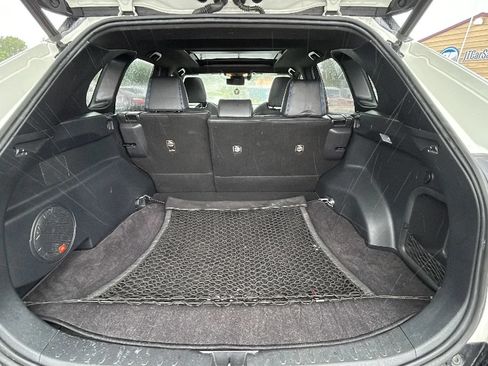 Used 2019 Toyota RAV4 XSE AWD/4WD image 24