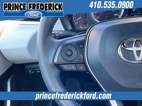 Used 2020 Toyota Corolla SE image 17