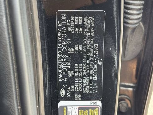Used 2015 Kia Soul ! FWD image 32