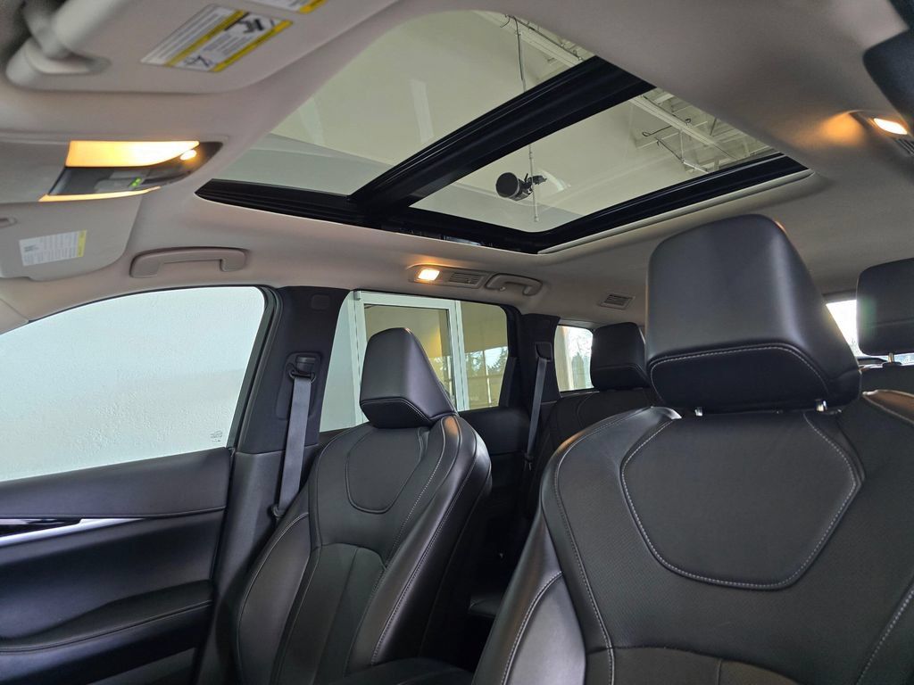 Certified 2024 INFINITI QX60 Pure AWD/4WD image 23
