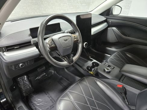 Used 2021 Ford Mustang Mach-E Select image 12