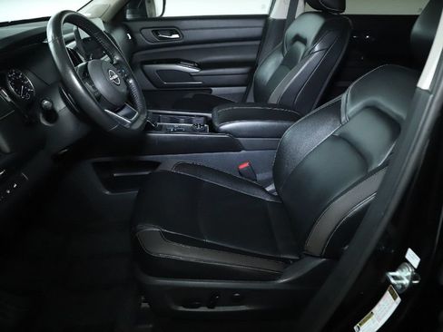 Certified 2023 Nissan Pathfinder SL w/ SL Premium Package AWD/4WD image 22
