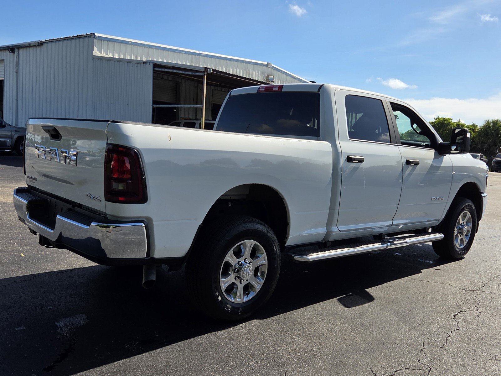 Used 2026 RAM 2500 Big Horn AWD/4WD image 5