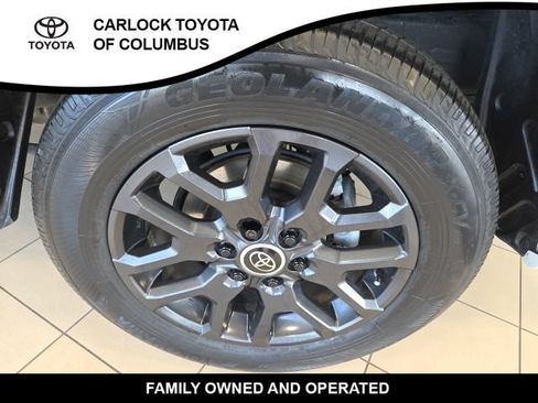 Used 2024 Toyota Tundra Platinum AWD/4WD image 11