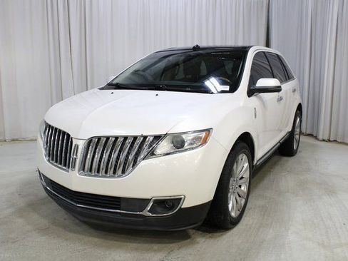 Used 2012 Lincoln MKX AWD image 38