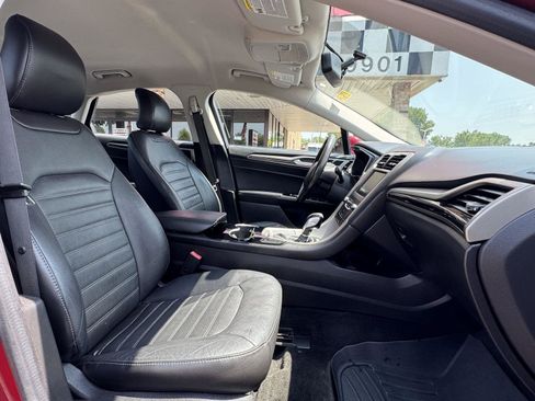 Used 2015 Ford Fusion SE w/ Equipment Group 202A FWD image 26