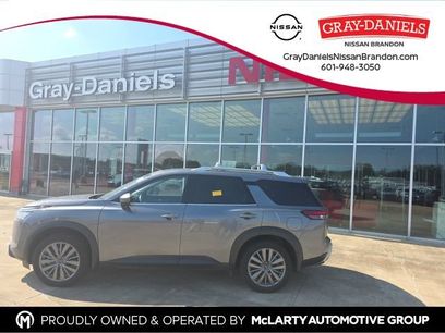 Certified 2025 Nissan Pathfinder SL w/ SL Premium Package