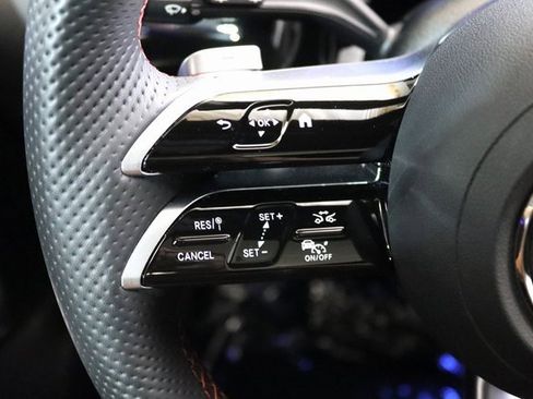 Certified 2025 Mercedes-Benz GLA 250 4MATIC image 3