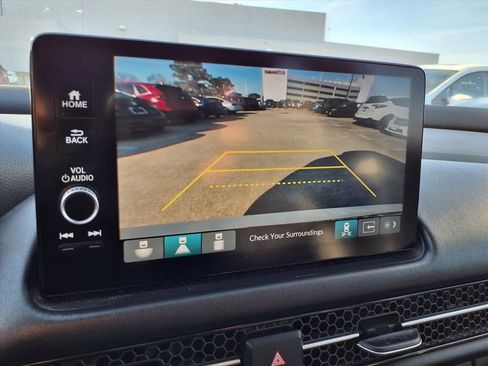 Certified 2024 Honda HR-V EX-L image 6