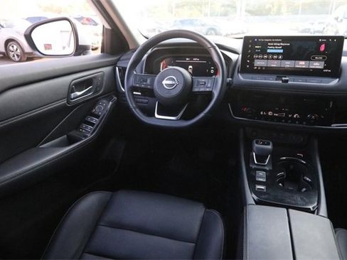 Certified 2024 Nissan Rogue SL w/ SL Premium Package image 22