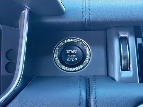 Used 2021 Land Rover Range Rover SV Autobiography Dynamic image 36