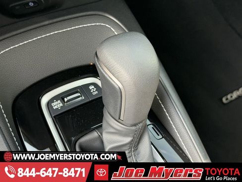 Used 2026 Toyota Corolla SE image 21