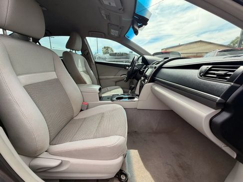 Used 2012 Toyota Camry XLE w/ Convenience Pkg FWD image 20