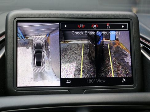 Used 2019 Aston Martin DB11 Coupe RWD image 38