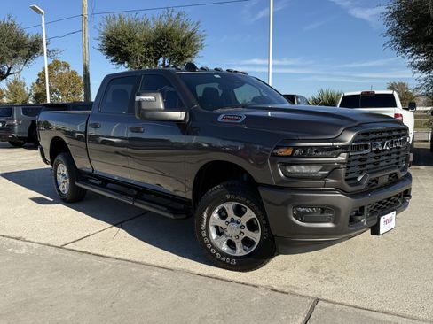 Used 2025 RAM 2500 Lone Star image 2
