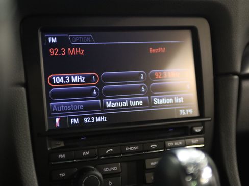 Used 2015 Porsche Cayman RWD image 28