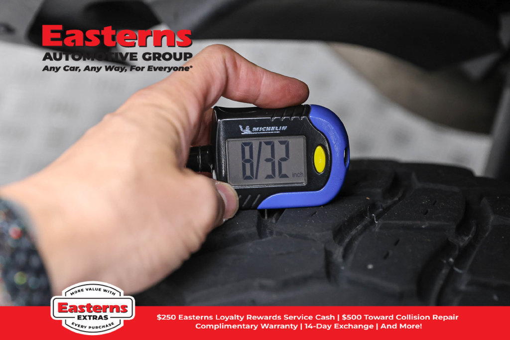 Used 2023 Jeep Wrangler Unlimited w/ Cold Weather Group AWD/4WD image 30