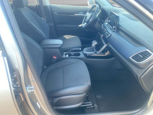 Used 2023 Kia Seltos S FWD image 16