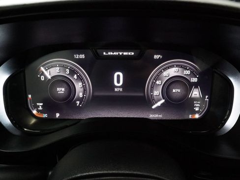 Used 2025 RAM 1500 Limited w/ Off Road Group AWD/4WD image 15