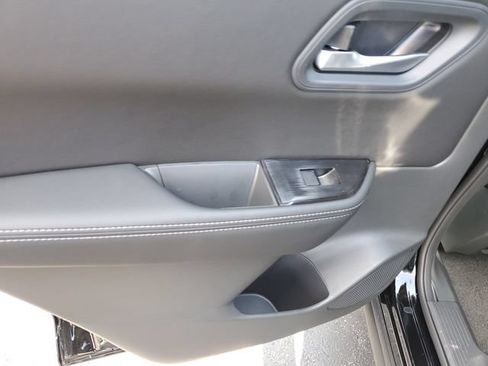 New 2026 Nissan Rogue SV w/ Cold Weather Package AWD/4WD image 19