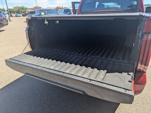 Used 2022 Toyota Tundra Platinum AWD/4WD image 30
