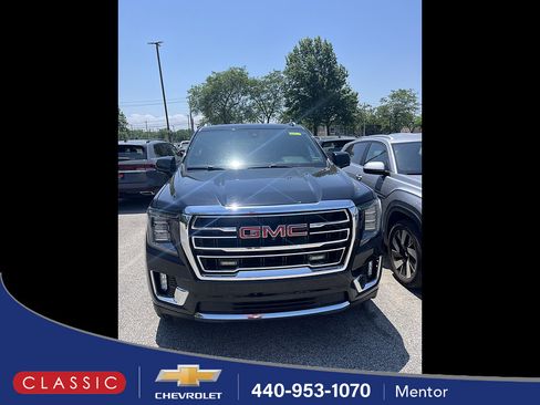 Used 2021 GMC Yukon XL SLT w/ SLT Luxury Package AWD/4WD image 1
