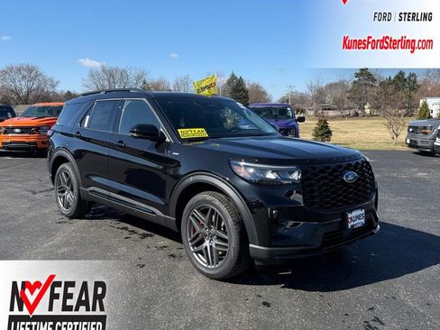 New 2026 Ford Explorer ST-Line w/ ST-Line Street Pack image 1
