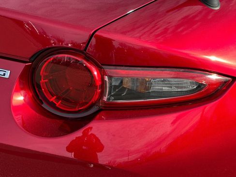 Used 2023 MAZDA MX-5 Miata Sport image 47
