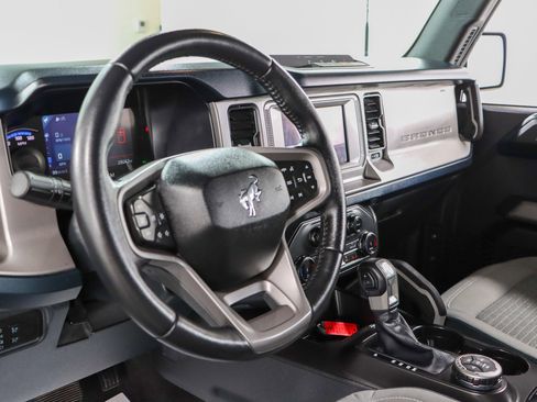 Used 2022 Ford Bronco Outer Banks image 23