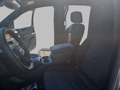 Used 2023 Chevrolet Colorado Trail Boss w/ Technology Package AWD/4WD image 18
