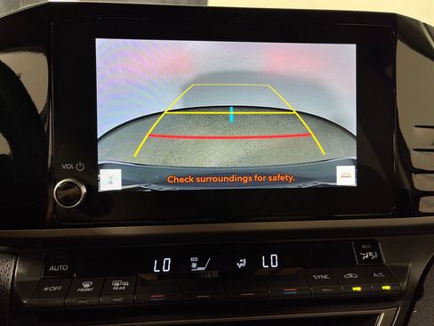 Used 2025 Toyota Camry LE FWD image 21