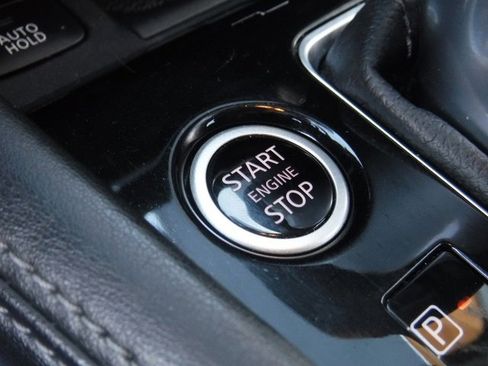 Used 2021 Nissan Kicks SV image 18