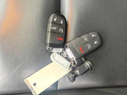 Used 2021 Jeep Grand Cherokee Limited w/ Trailer Tow Group IV AWD/4WD image 34