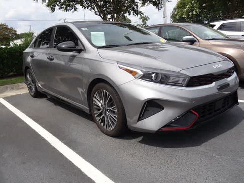 Used 2024 Kia Forte GT-Line w/ GT-Line Premium Package FWD image 3