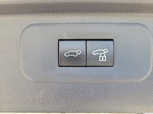 Used 2024 Toyota Grand Highlander FWD image 11