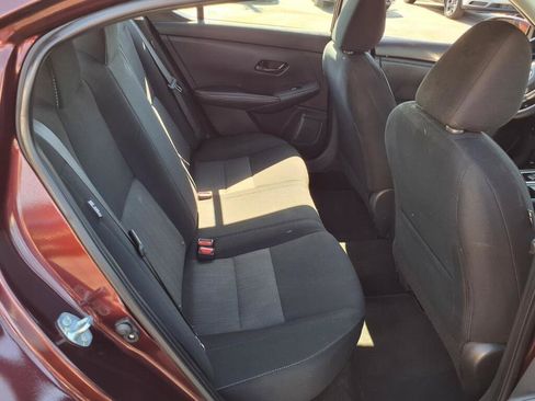 Used 2024 Nissan Sentra SV FWD image 8