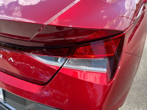 Used 2024 Hyundai Elantra SE FWD image 40