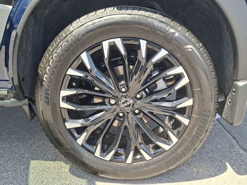 New 2026 Nissan Rogue SV FWD image 17