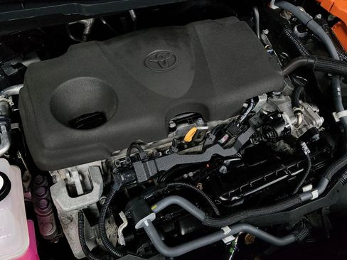 Used 2022 Toyota Sienna LE image 45