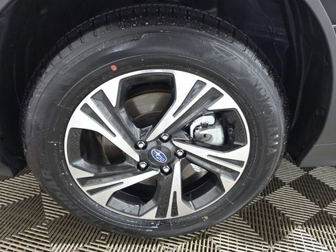 Certified 2025 Subaru Crosstrek 2.0i Premium AWD/4WD image 10