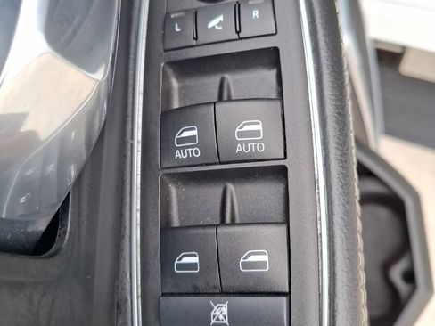 Used 2024 RAM 2500 Laramie w/ Night Edition AWD/4WD image 17