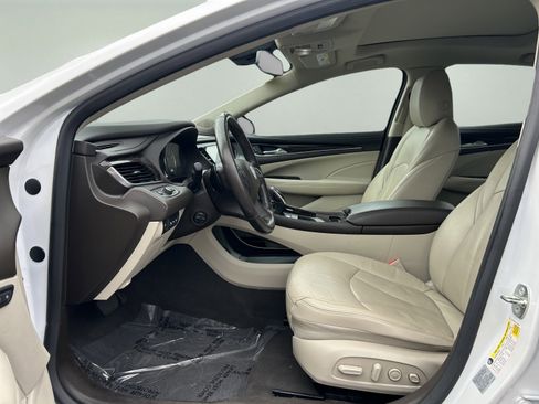 Used 2017 Buick LaCrosse Premium w/ Driver Confidence Package #2 image 9