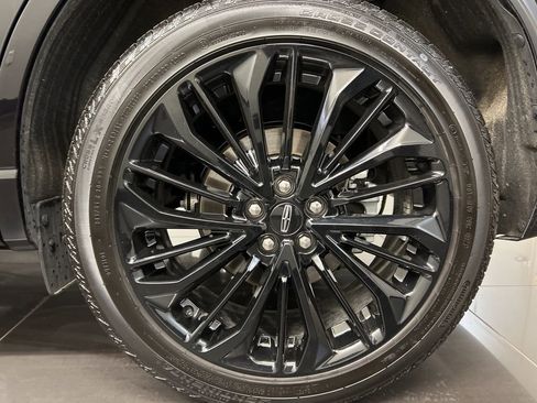 Used 2023 Lincoln Corsair Reserve w/ Equipment Group 201A image 7