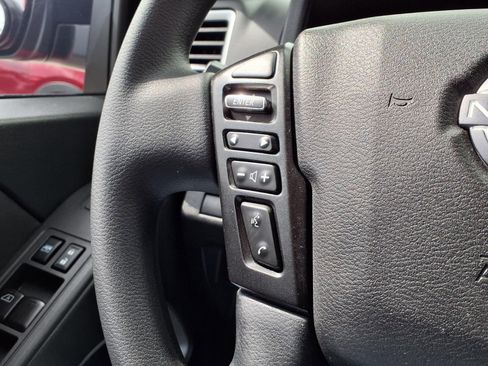 Used 2023 Nissan Frontier SV w/ Tow Package image 23