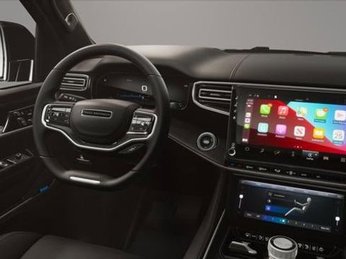 New 2026 Jeep Grand Wagoneer L Summit AWD/4WD image 9