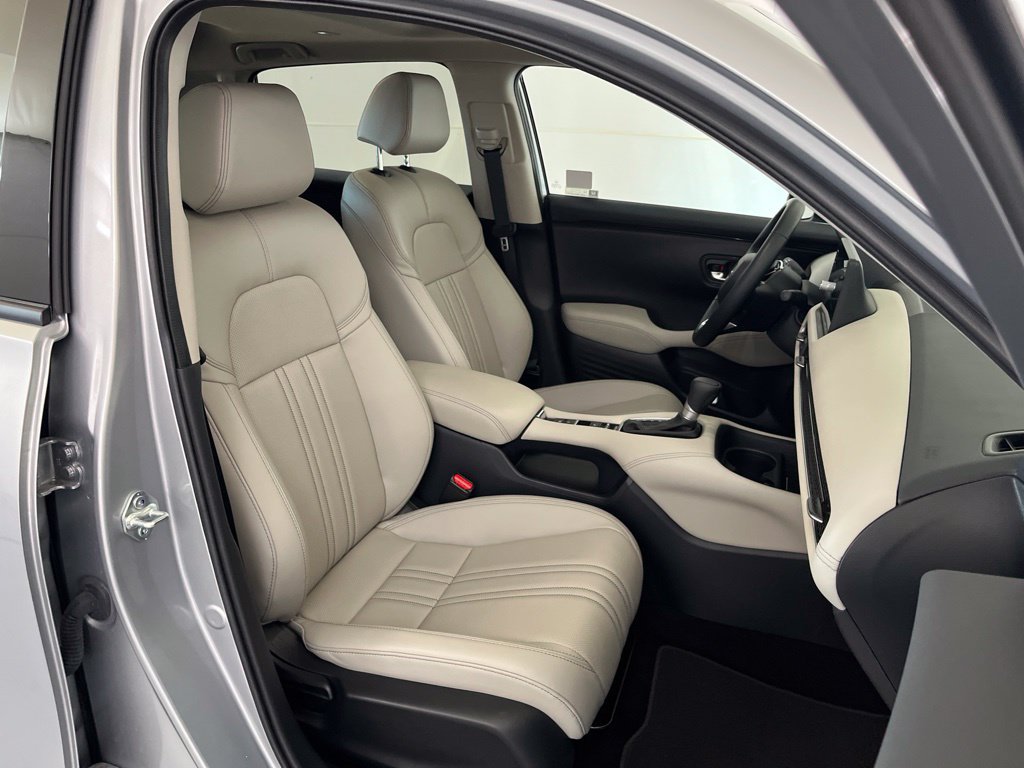 Used 2027 Honda HR-V EX-L image 18