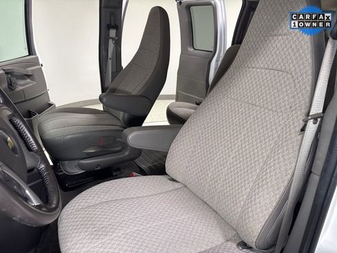 Used 2016 Chevrolet Express 2500 LS image 8