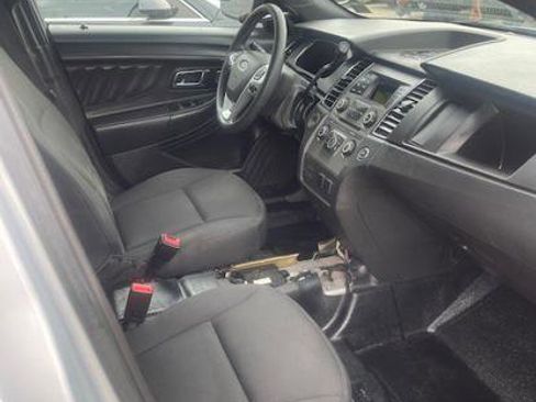 Used 2017 Ford Taurus Police AWD image 6